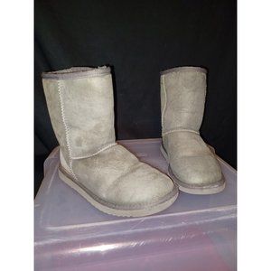 Women's UGG Classic Short  5825 Gray Grey Boots size 5